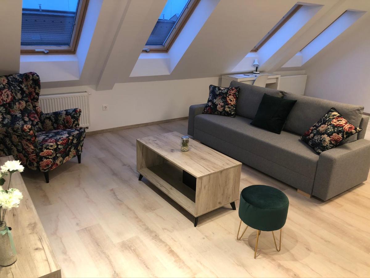 Diamond Apartman Debrecen Bagian luar foto