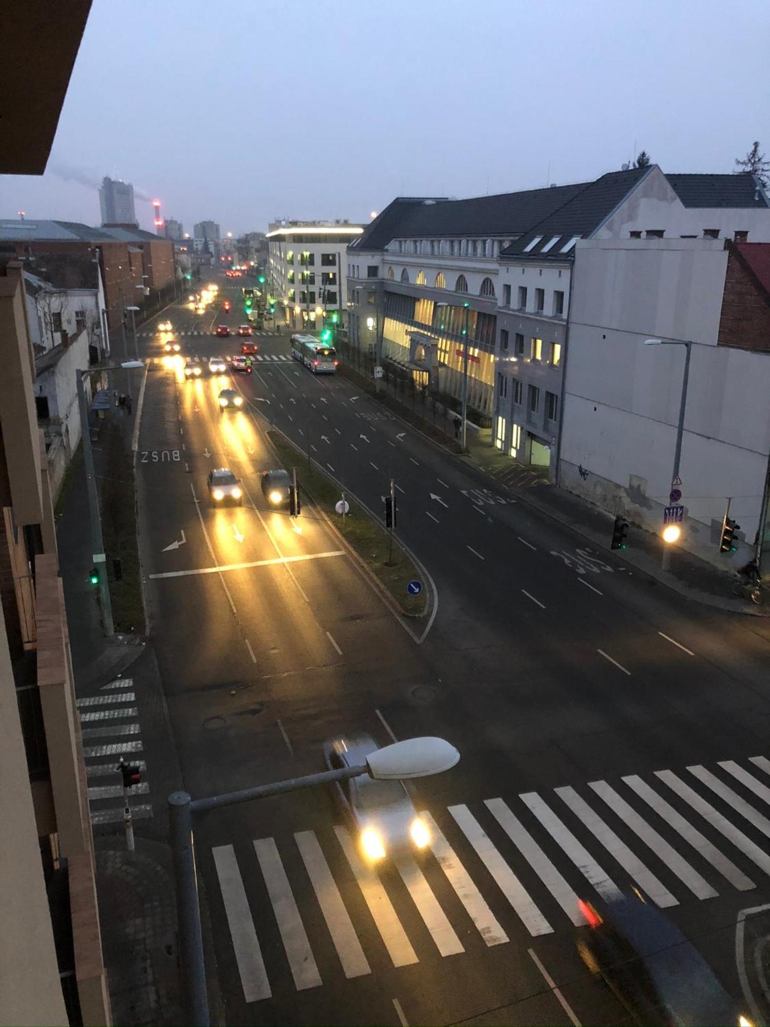 Diamond Apartman Debrecen Bagian luar foto