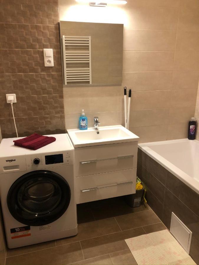 Diamond Apartman Debrecen Bagian luar foto