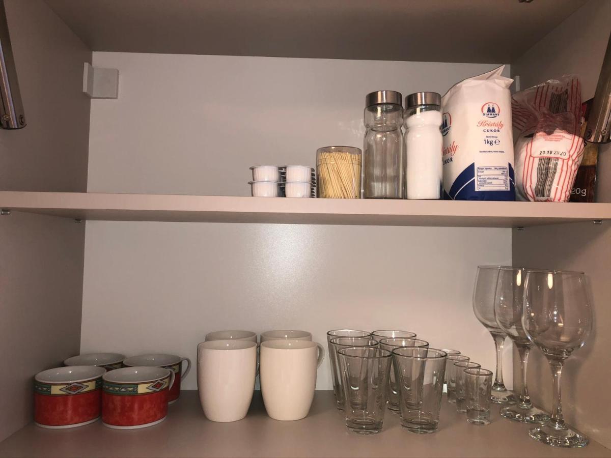 Diamond Apartman Debrecen Bagian luar foto